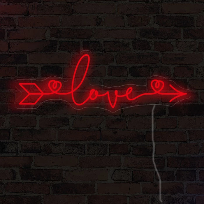 Love arrow - LED neon dekoráció